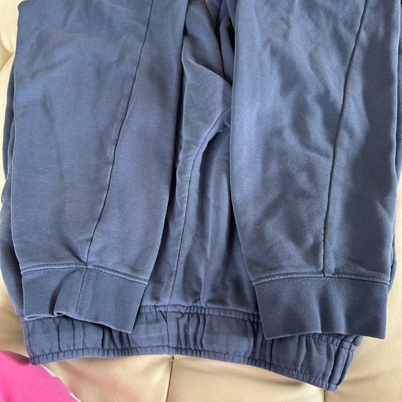 Nike Navy Blue Sweatpants - Picture 3 of 3